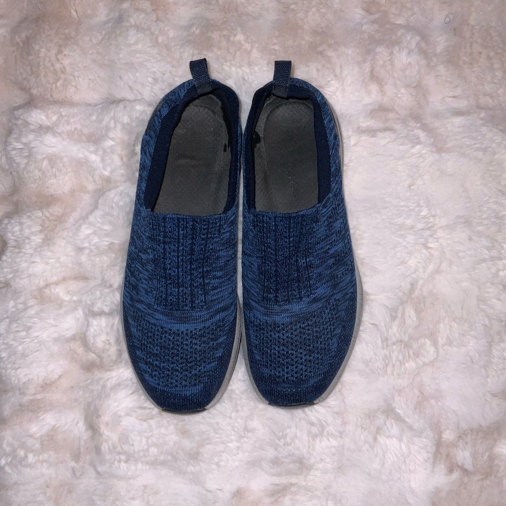 Men Shoes.